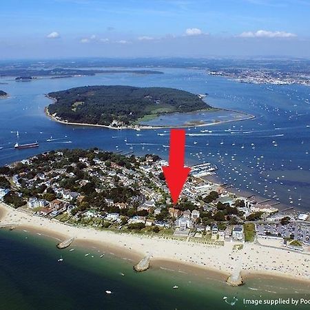 Top Floor Sandbanks Apartment With Free Parking Just Minutes From The Beach And Bars Canford Cliffs Eksteriør bilde