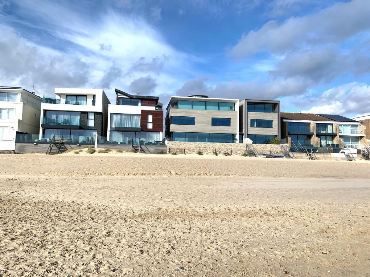 Top Floor Sandbanks Apartment With Free Parking Just Minutes From The Beach And Bars Canford Cliffs Eksteriør bilde